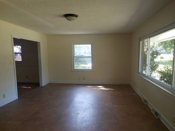 4th image of 6439 W Bertha St