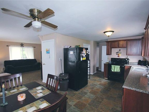 3rd image of 516 Virginia Ave