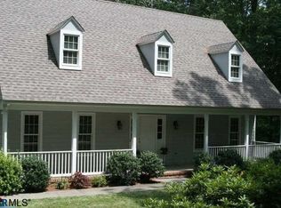 2393 Ilex Ct, Charlottesville, VA 22911