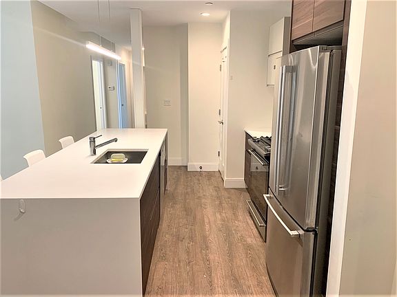 3rd image of 40 Fisher Ave #102