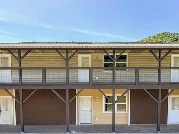 963 Jonathan Creek Rd, Waynesville, NC
