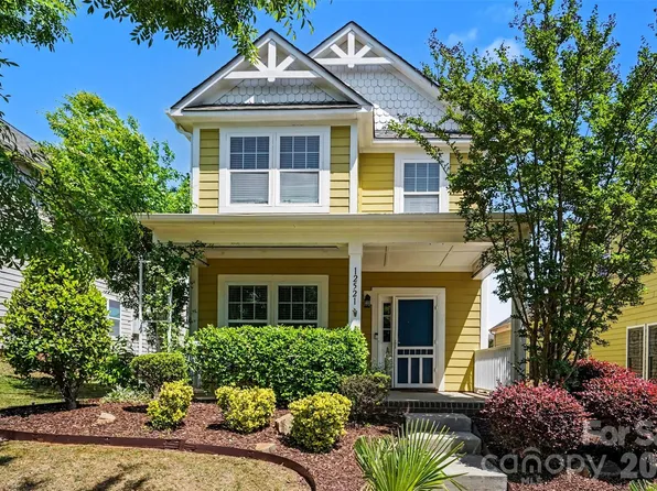 12521 Druids Glen Dr, Pineville, NC 28134