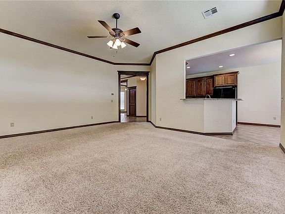 5th image of 9021 NW 92nd St