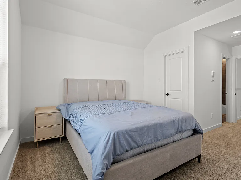 1825 Rough Ridge Trl — Photo 8