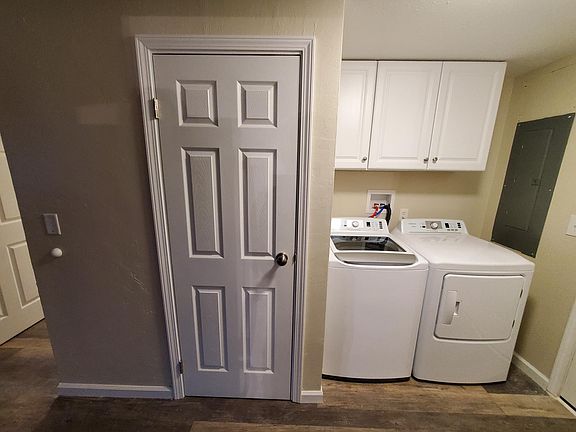 3rd image of 62 Aries Dr #1
