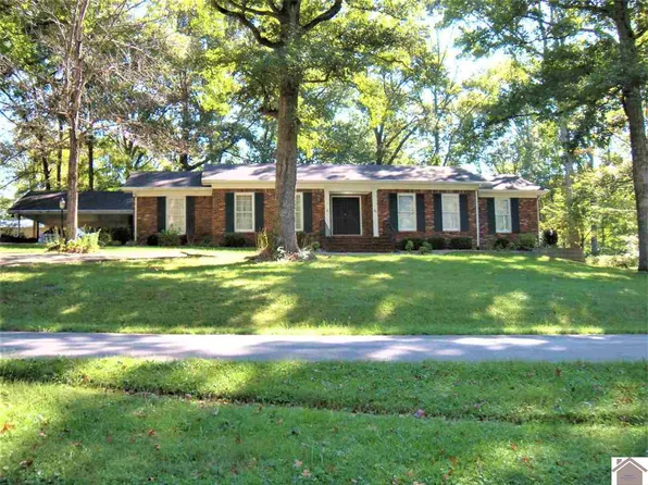 93 Hospital St, Cadiz, KY 42211