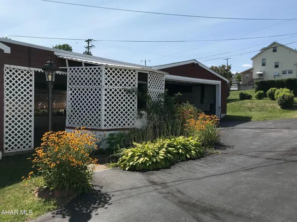 1228 Bell Ave, Altoona, PA 16602
