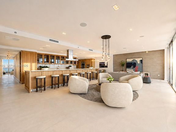 4th image of 5959 Collins Ave #1804/1805