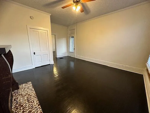 174 Reinhard Ave — Photo 12