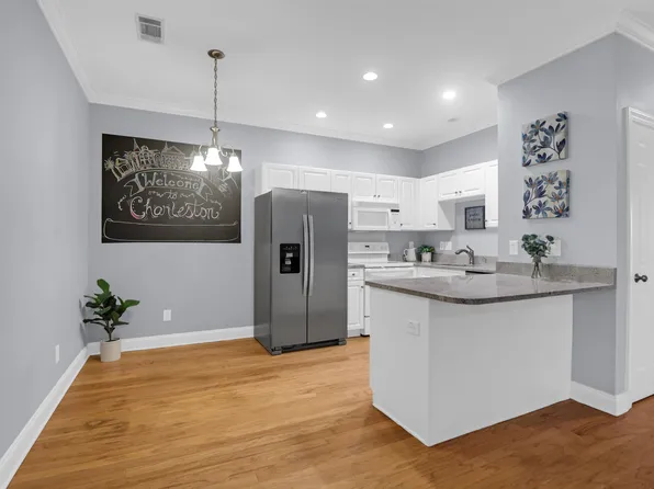 4003 Radcliffe Place Dr #B-6, Charleston, SC 29414