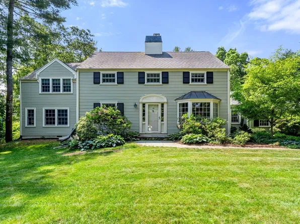 116 Westchester Dr, Westwood, MA 02090