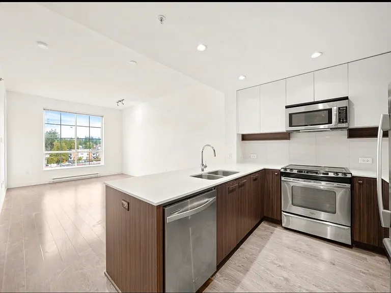 608 Como Lake Ave #416 — Photo 5