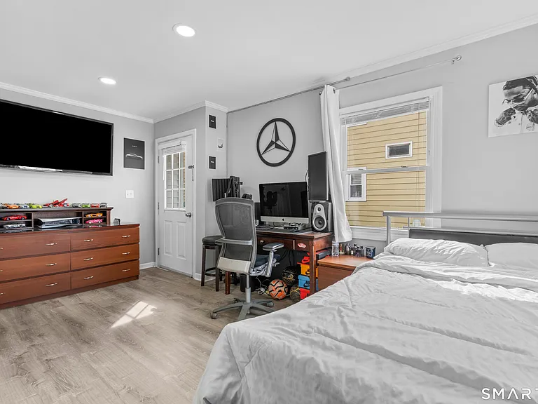 21 Hinman St #1 — Photo 11