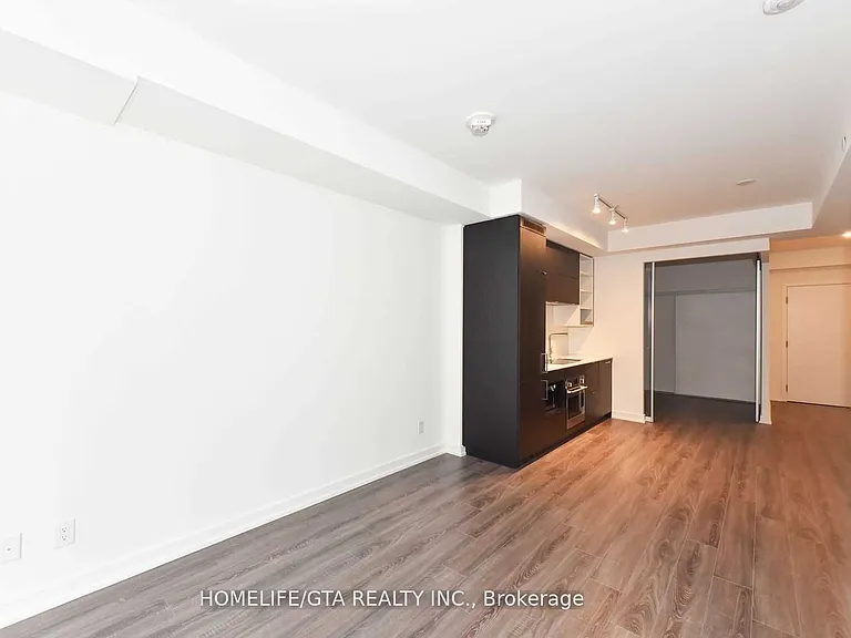 20 Edward St #708 — Photo 17