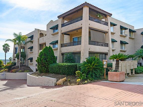 4th image of 2530 Clairemont Dr Unit 203