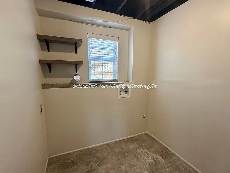 1708 NE Stonewood Dr — Photo 20