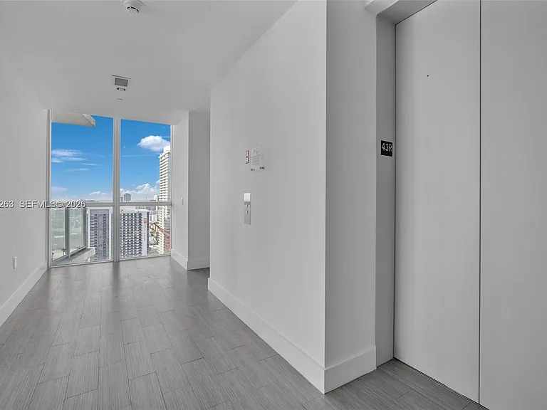 1100 Biscayne Blvd #4308 — Photo 46
