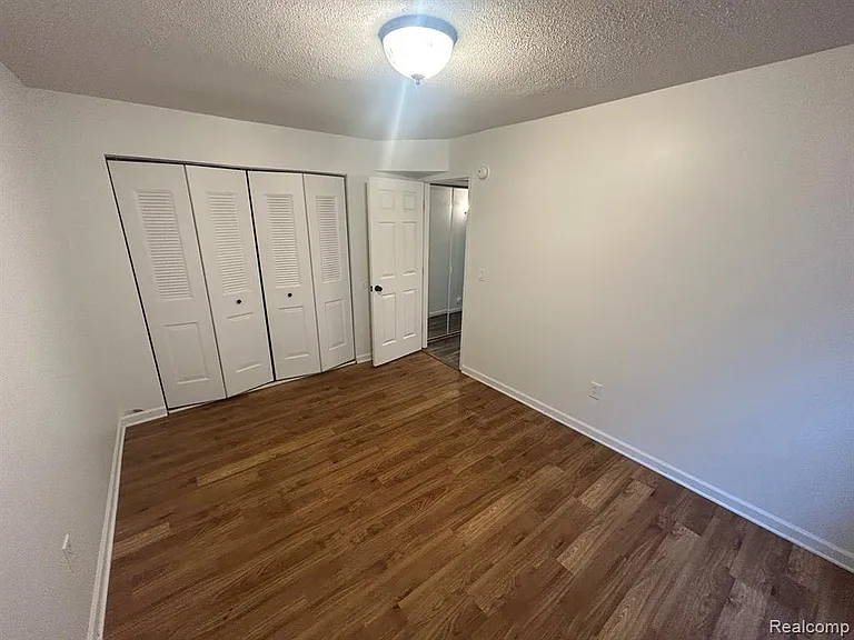 924 Chestnut Hill Dr #A — Photo 16