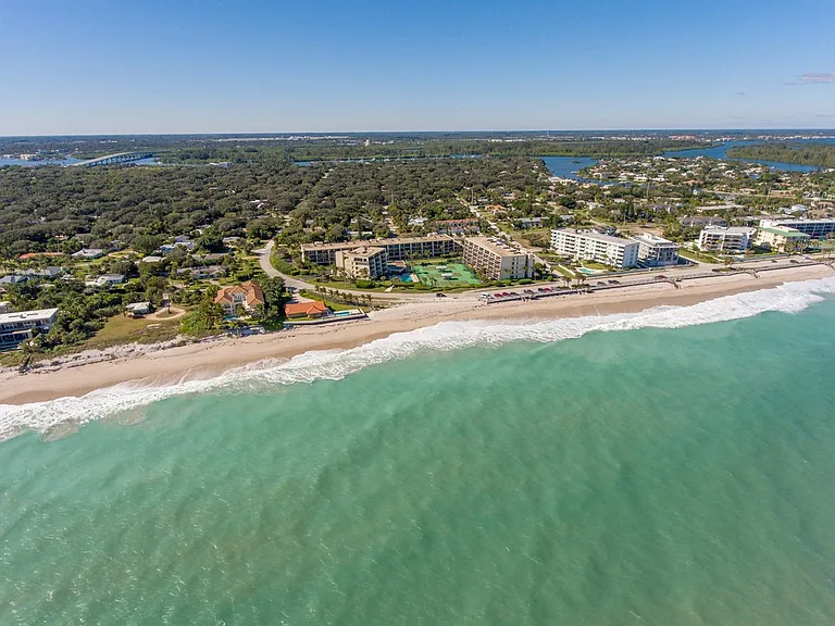 3939 Ocean Dr #401B — Photo 37