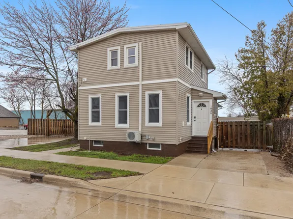 1836 Lakeshore Dr #2, Muskegon, MI 49441