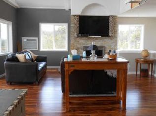 30 Bear Wolf Rd, Columbus, MT 59019