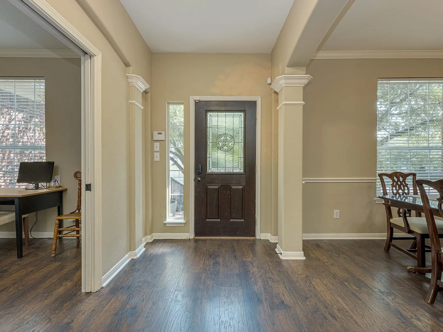 4 bed, 3.5 bath, 2820 sqft, $3,000 — Photo 3