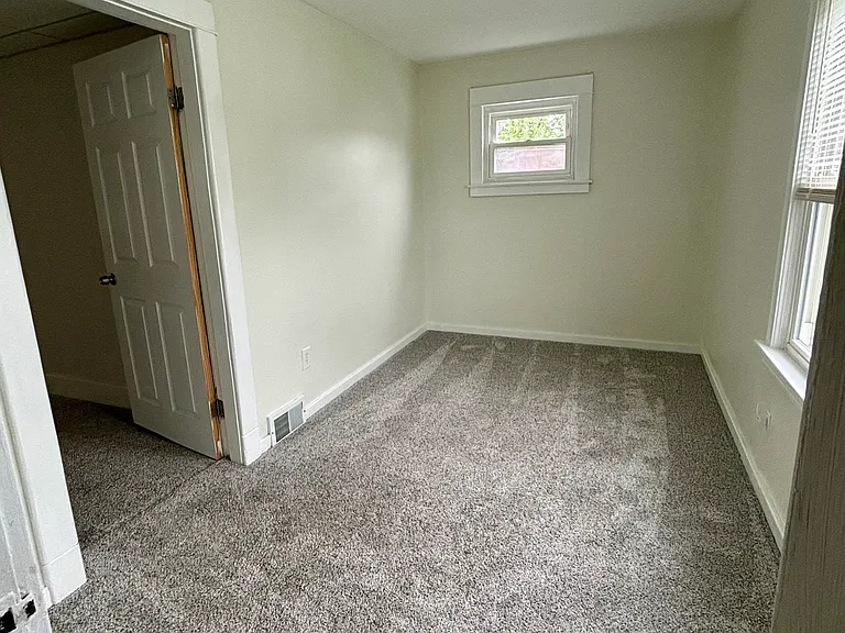 396 Kinsey Ave #1 — Photo 9