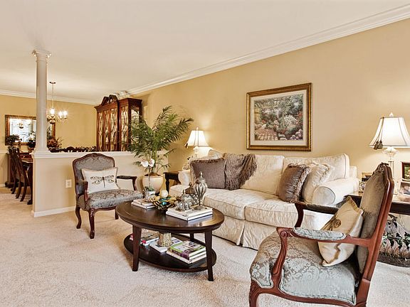 2nd image of 123 Ironwood Ct