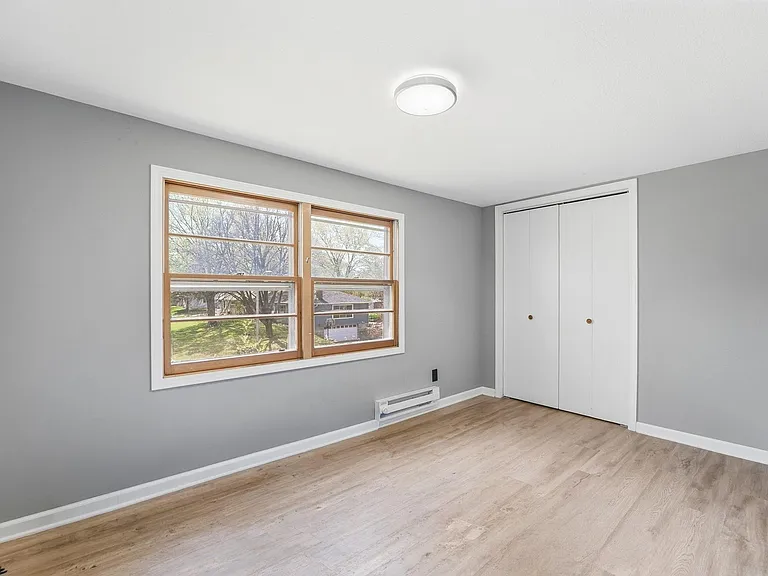1697 Rose Pl — Photo 18