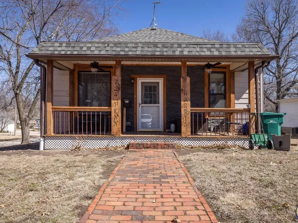 724 Pennsylvania Ave, Holton, KS 66436