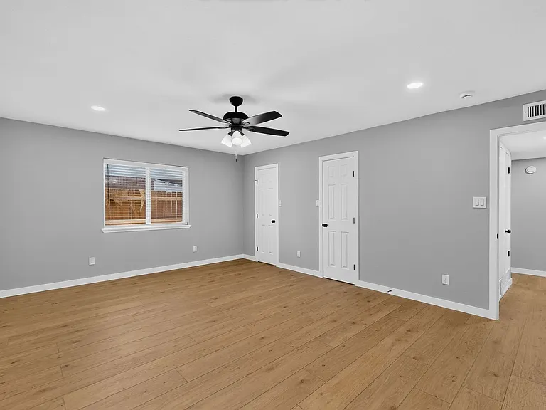 243 Woodhurst Dr — Photo 25