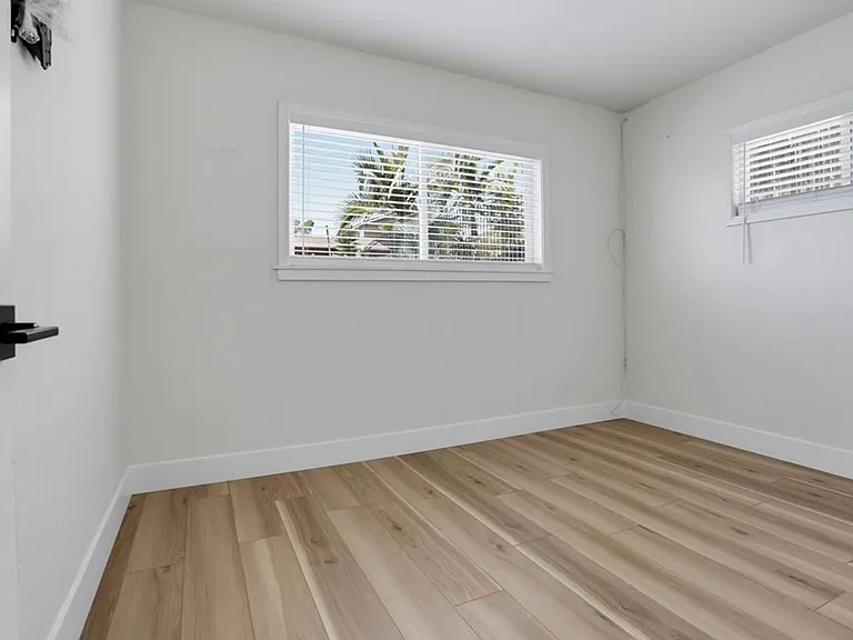 1463 Sweetwater Ln — Photo 15