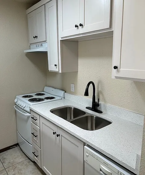 3290 Venus St #D — Photo 16