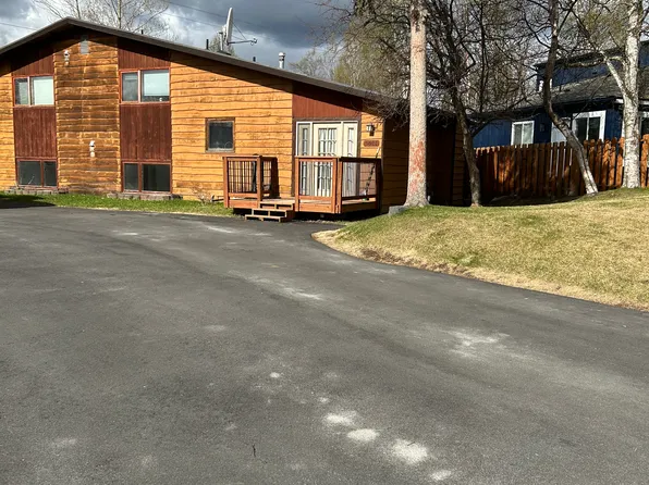 8621 Augusta Cir, Anchorage, AK 99504