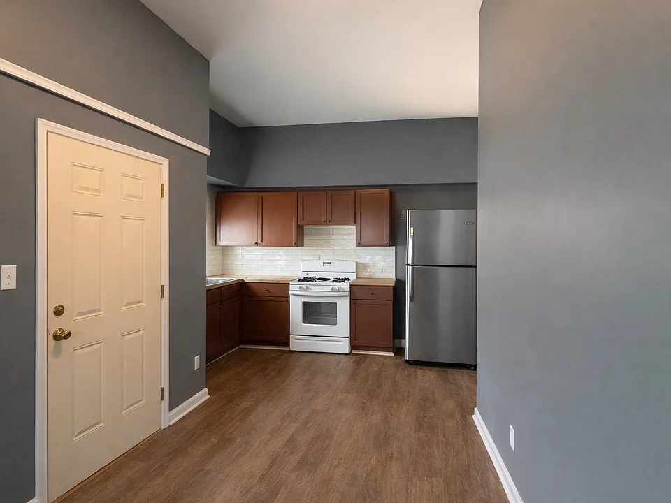 430 Case Ave #1