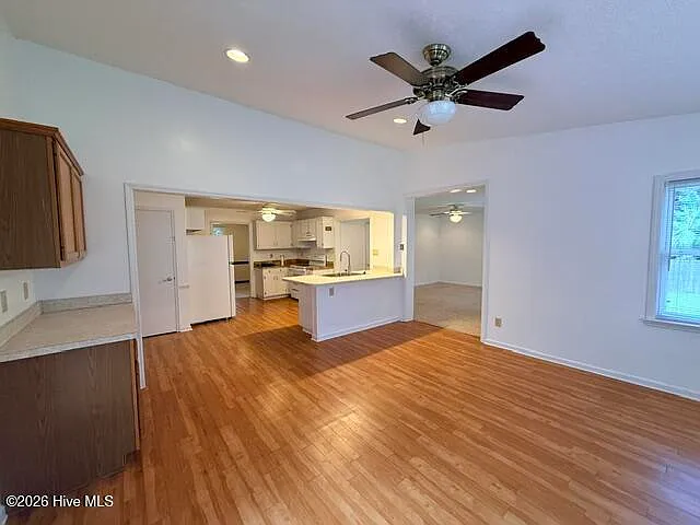 236 Manchester Rd — Photo 11