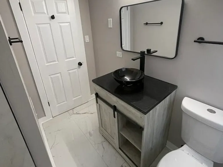 539 Wentworth Ave — Photo 12