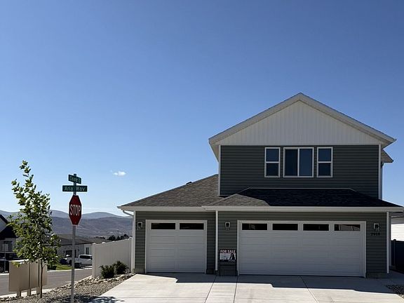 4th image of 2918 Aria Way