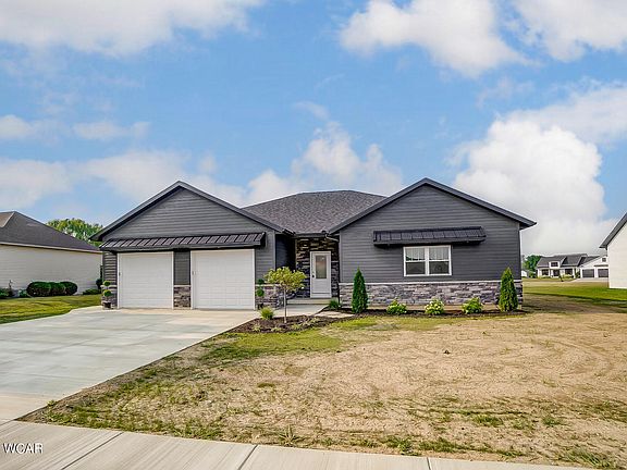 3rd image of 311 Plum Cir