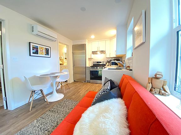 5th image of 2513 28th St #C