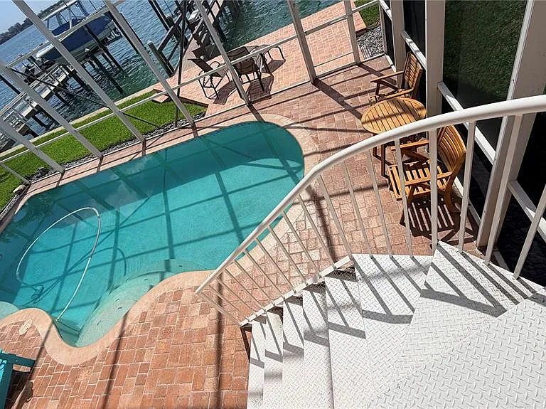 218 Sand Key Estates Dr — Photo 35
