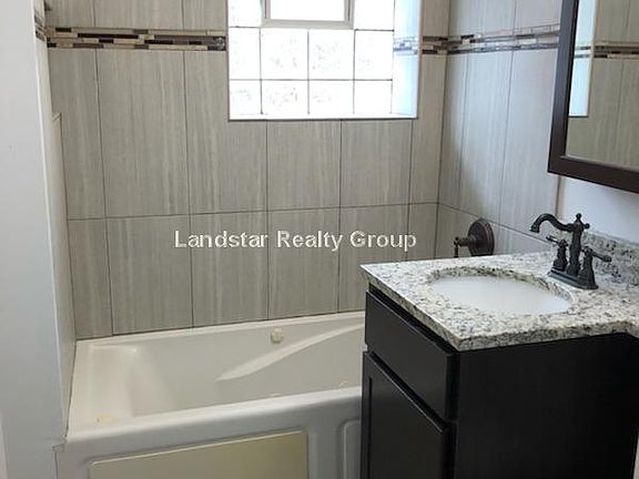 4th image of 3757 W Sunnyside Ave APT G