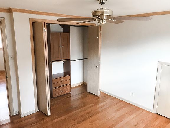 2nd image of 3113A W Drury Ln