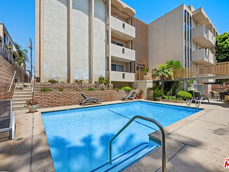 833 5th St #ADU — Photo 15