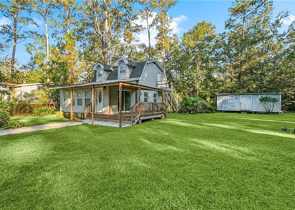 1st image of 23501 Redwood Dr