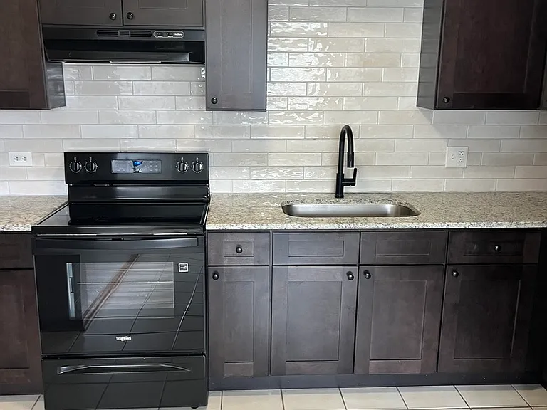 7033 W Mather Ave #3B — Photo 4