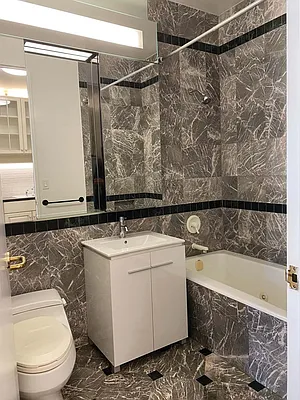 Rented by Realty Group International | media 21