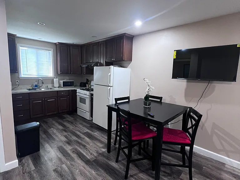 3985 Rhoda Ave #C — Photo 1