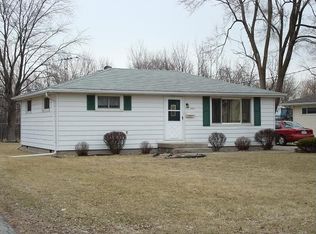 1204 E Farragut St, Crown Point, IN 46307