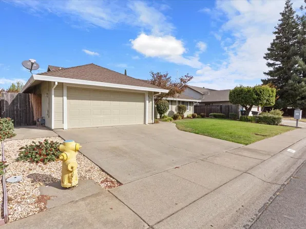 957 N Point Dr, Yuba City, CA 95991